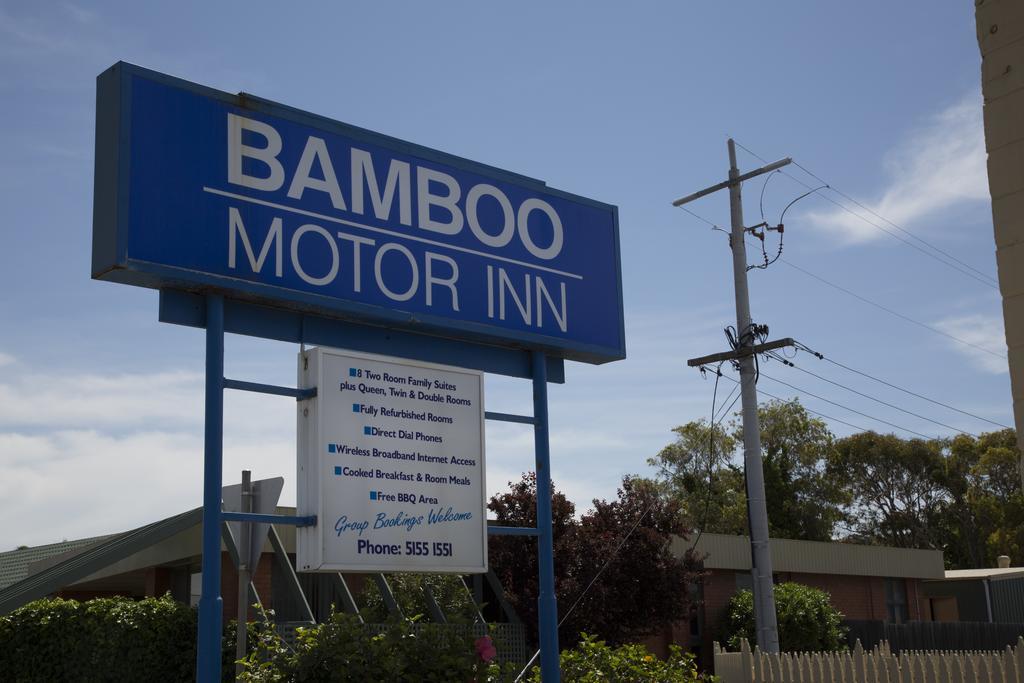 Bamboo Motor Inn Lakes Entrance Bagian luar foto