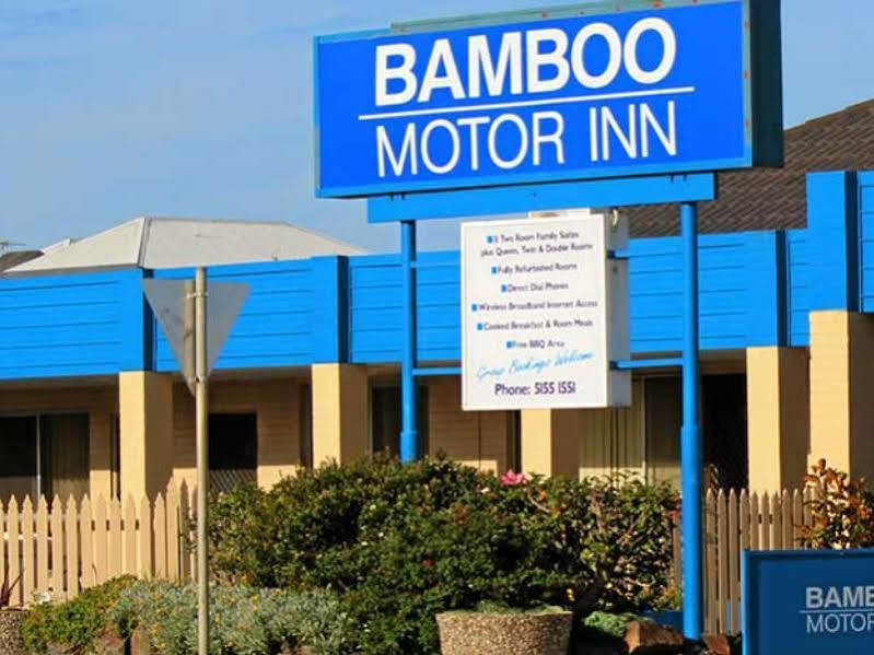 Bamboo Motor Inn Lakes Entrance Bagian luar foto